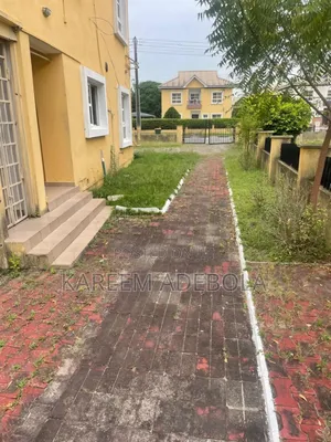 Furnished 4bdrm Duplex in Northern Foreshore for rent
