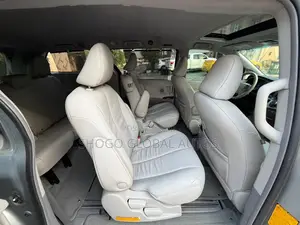Toyota Sienna XLE 7 Passenger 2011 Gray