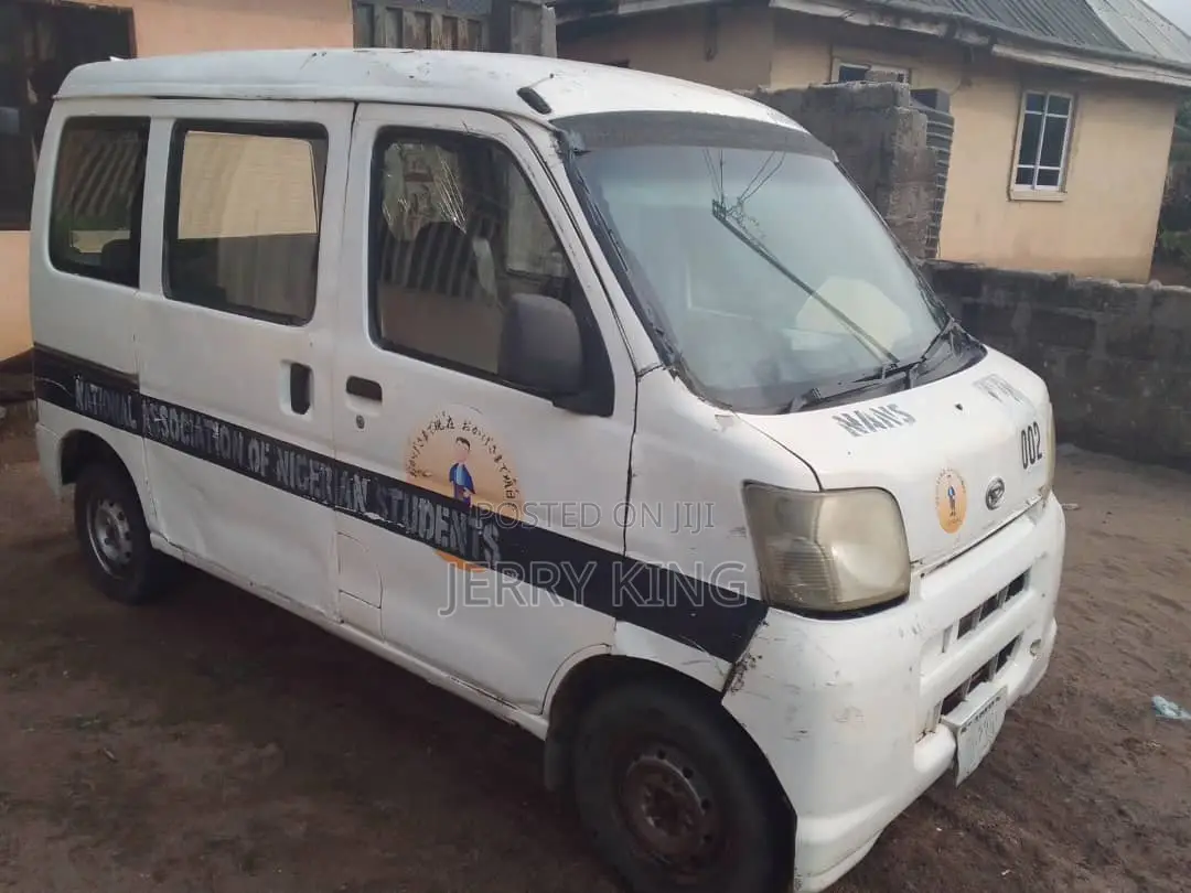 Daihatsu Hijet 2010 White
