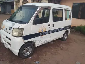 Daihatsu Hijet 2010 White