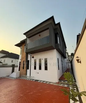 4bdrm Duplex in Calton Gate, Akobo for sale