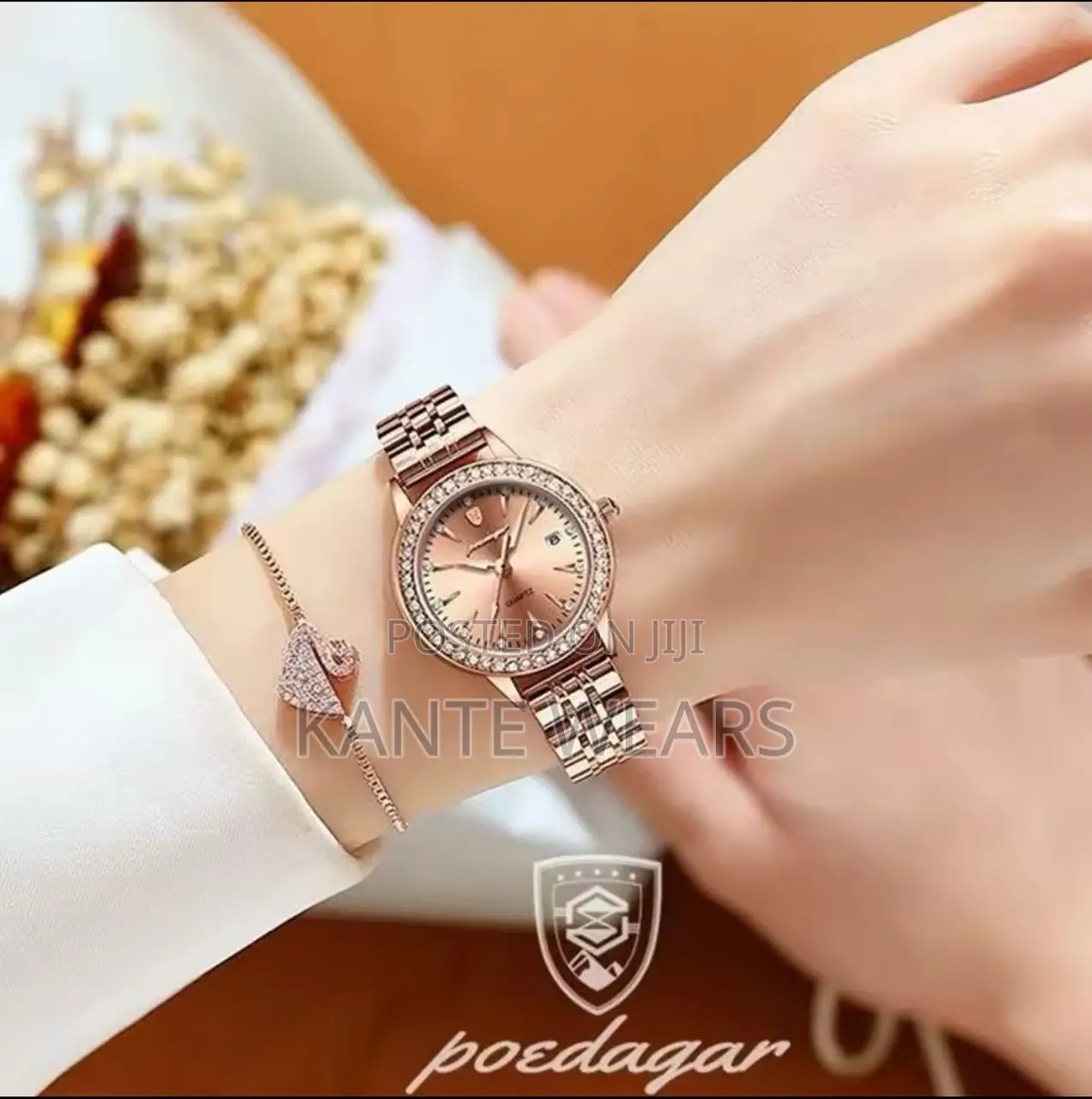 Poedagar Feminie Chain