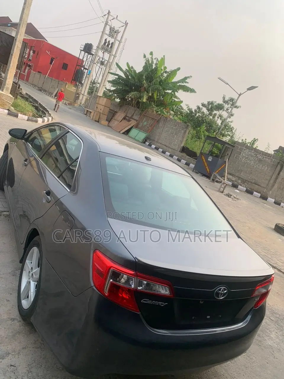 Toyota Camry SE 4dr Sedan (2.5L 4cyl 6A) 2014 Gray