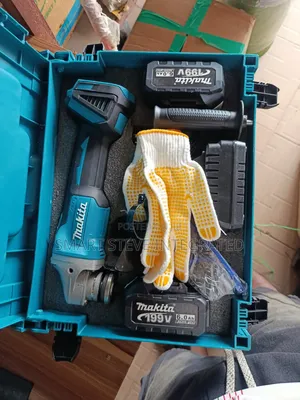 Makita 18v 125mm Dga404 Cordless Angle Grinder.