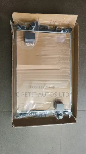 Radiator Range Rover Evoque 2012