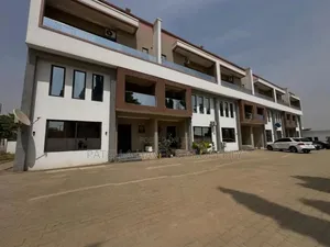 4bdrm Duplex in Jabi for sale