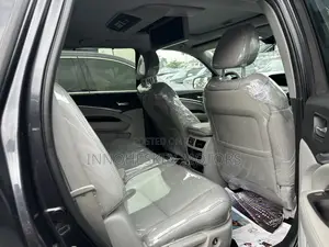 Acura MDX SUV 4dr FWD (3.5L 6cyl 9A) 2016 Gray