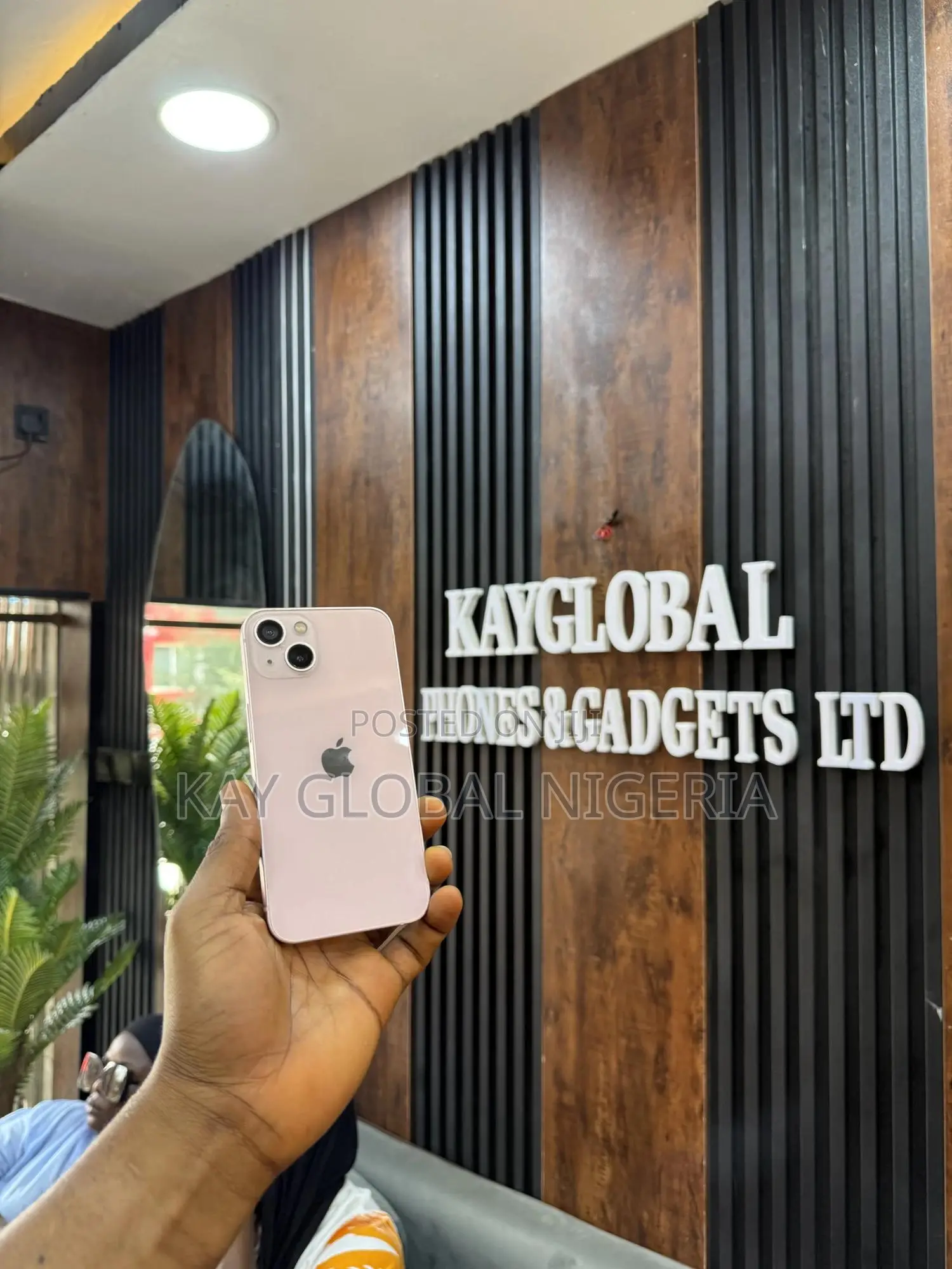 Apple iPhone 13 128 GB Pink