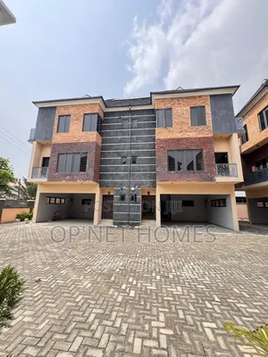 4bdrm Duplex in Lekki Expressway for sale