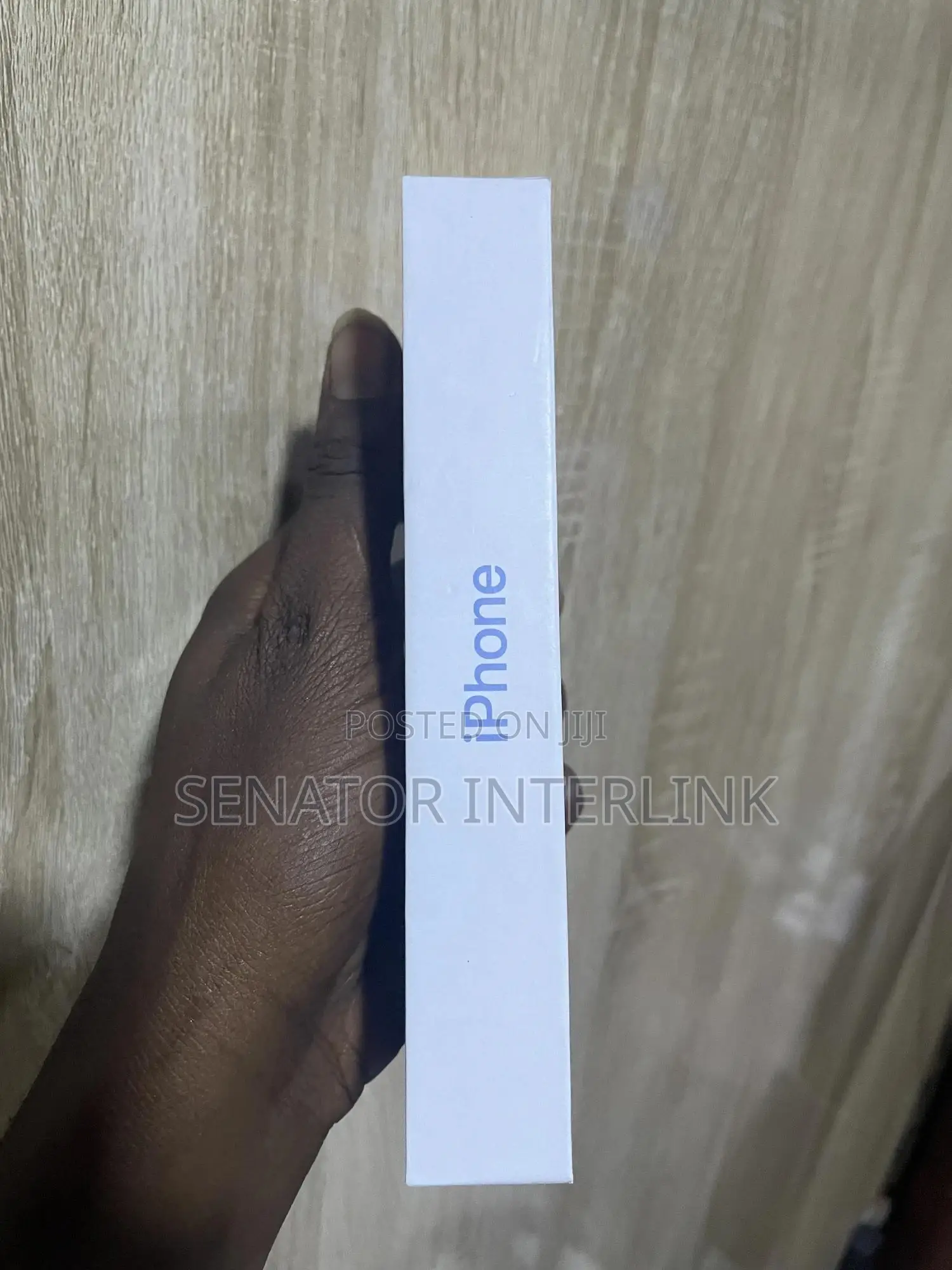 New Apple iPhone 16 128 GB Blue