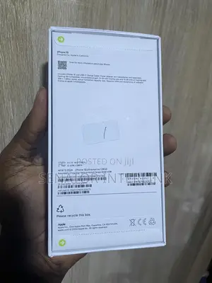 New Apple iPhone 16 128 GB Blue