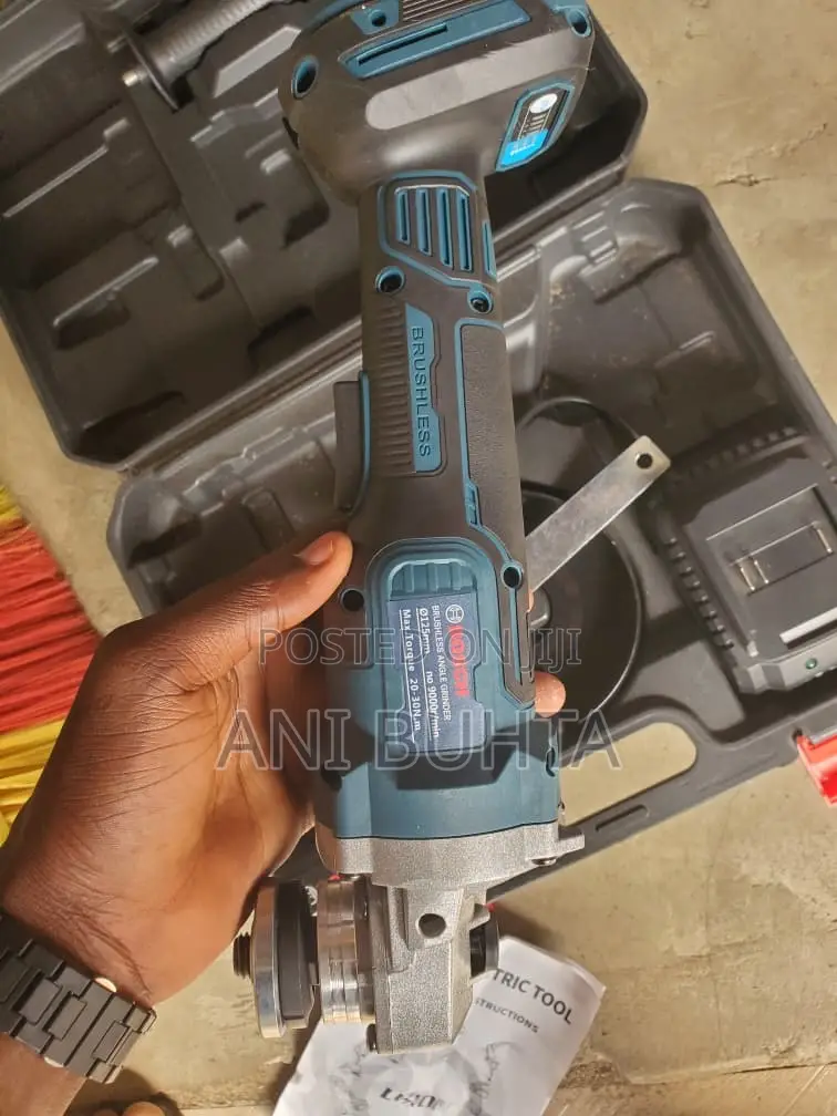 Bosch Angle Grinder Set