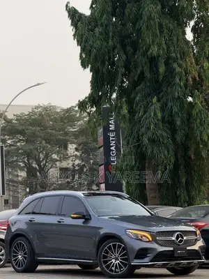 Mercedes-Benz GLC-Class 2018 Brown