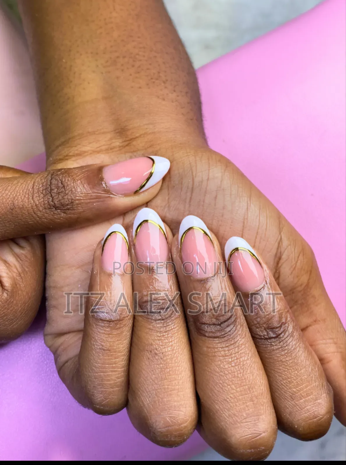 Nails Technician