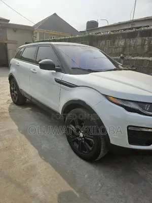 Land Rover Range Rover Evoque HSE Dynamic 4x4 5-Door 2017 White