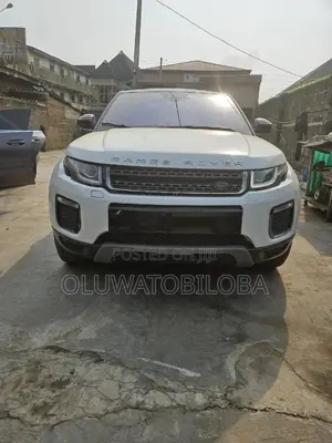 Land Rover Range Rover Evoque HSE Dynamic 4x4 5-Door 2017 White