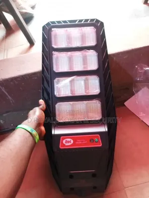 4-Eye 600w Solar Street Light (Super Bright Outdoor Light)