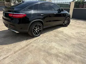 Mercedes-Benz GLE-Class 2016 Black