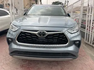 Toyota Highlander Limited FWD 2023 Blue