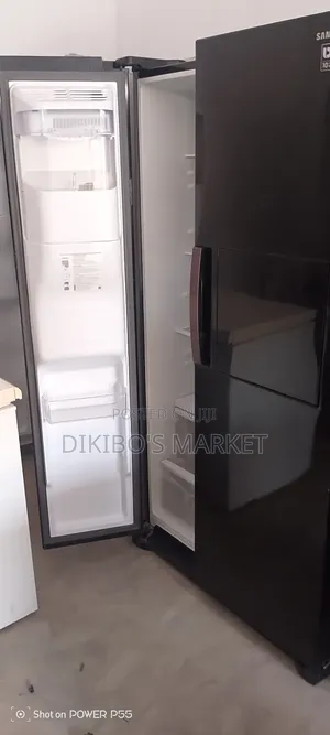 Black Samsung Tokunbo Side-by-Side Refrigerator With Bar