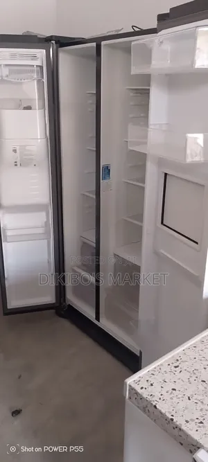 Black Samsung Tokunbo Side-by-Side Refrigerator With Bar