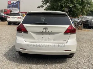 Toyota Venza XLE 4dr Wagon (3.5L 6cyl 6A) 2015 White