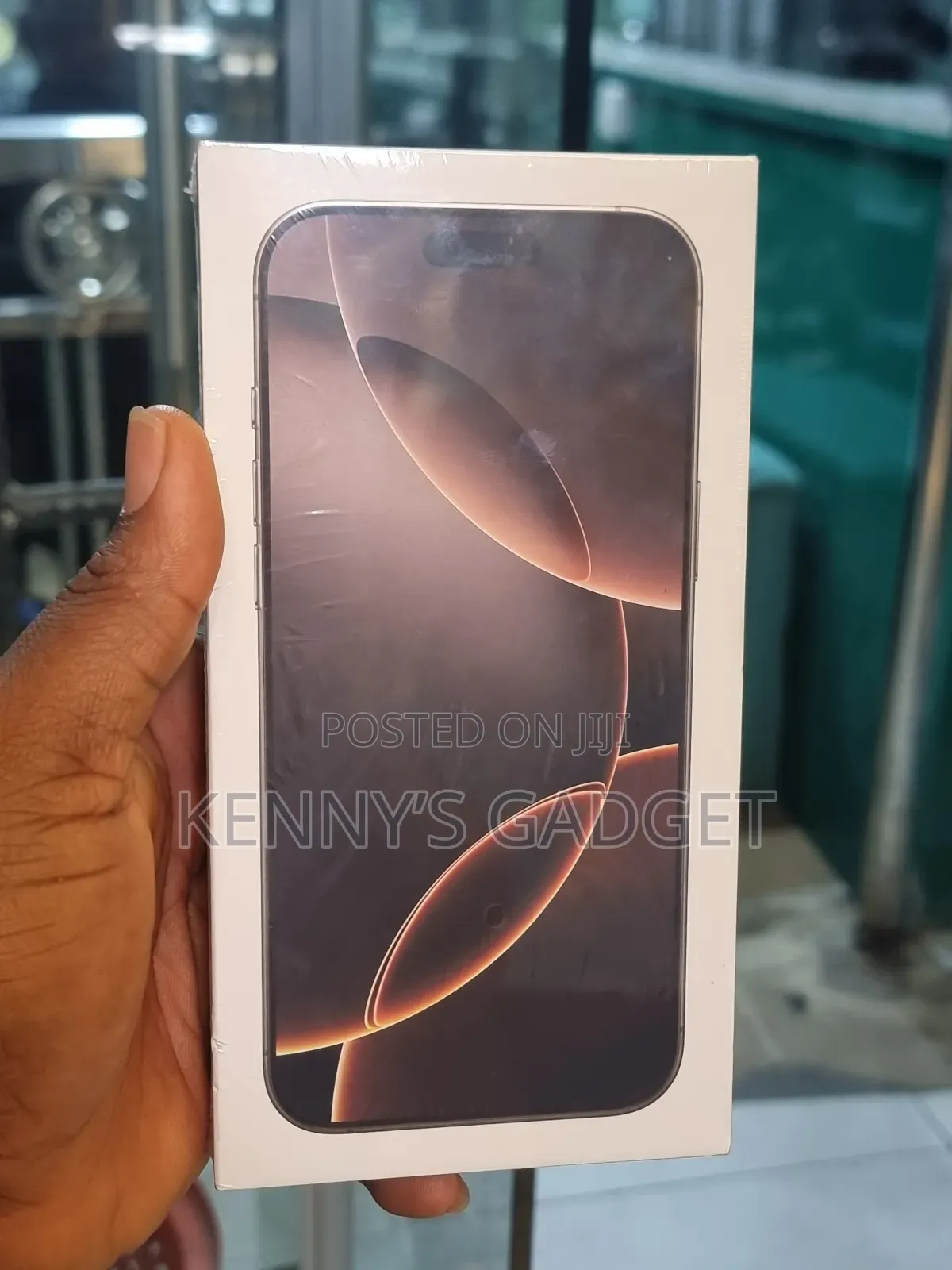 New Apple iPhone 16 Pro Max 256 GB Black