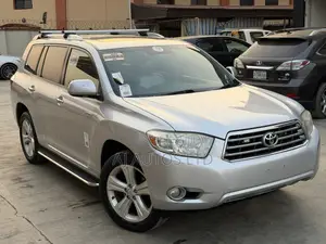 Toyota Highlander 2010 Silver