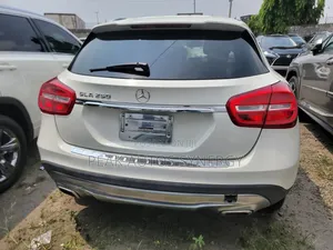 Mercedes-Benz GLA 250 2015 White