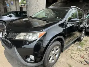 Toyota RAV4 XLE 4dr SUV AWD (2.5L 4cyl 6A) 2015 Black