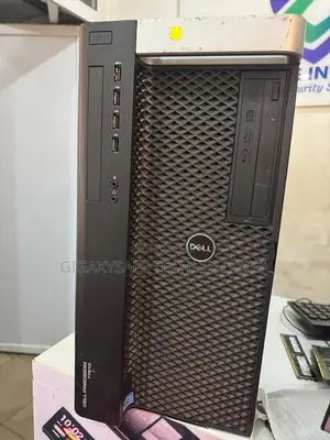 Desktop Computer Dell 64GB Intel Xeon HDD+SSD 512GB