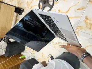 Laptop HP EliteBook 1030 8GB Intel Core i5 SSD 256GB