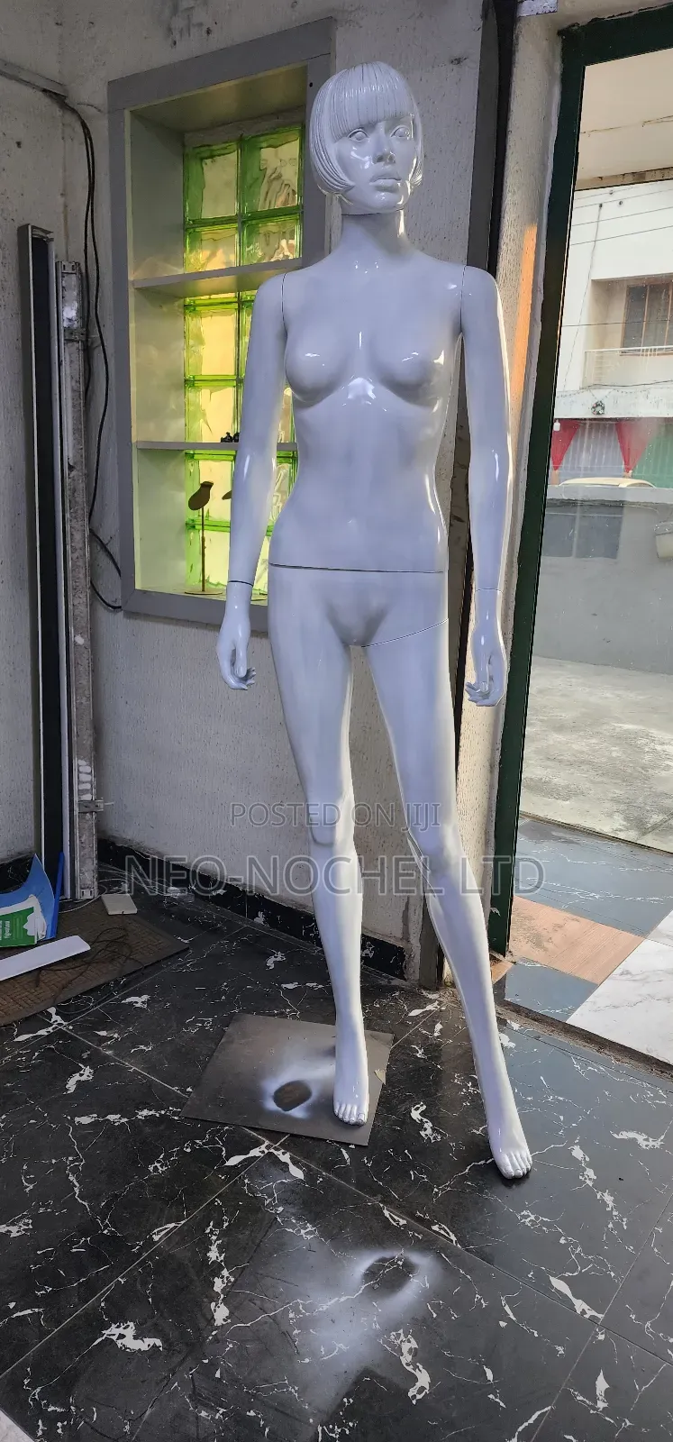 Female Mannequin