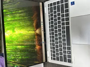 Laptop HP EliteBook 1040 G8 16GB Intel Core i7 SSD 512GB