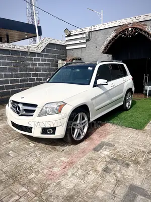 Mercedes-Benz GLK-Class 350 2011 White