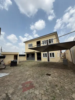 4bdrm Duplex in Akobo for sale