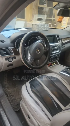 Mercedes-Benz M Class ML 350 4Matic 2012 Gray