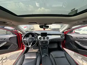 Mercedes-Benz GLA 250 2015 Red