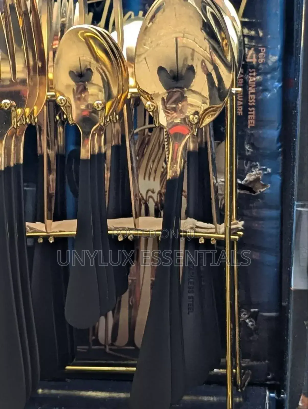 Black Cutlery Spoon Set