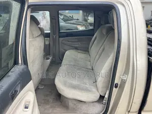 Toyota Tacoma 2007 Gold