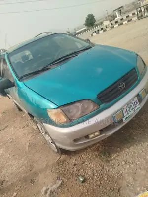 Toyota Picnic 2.0 FWD 2004 Green