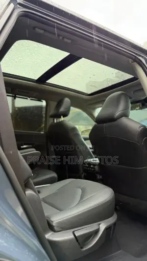 Toyota Grand Highlander Platinum AWD 2024 Blue