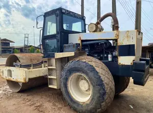 Roller Vibrator Compactor