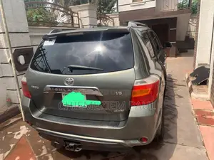 Toyota Highlander Limited 2010 Gray