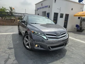 Toyota Venza Limited 4dr Wagon AWD (3.5L 6cyl 6A) 2014 Gray