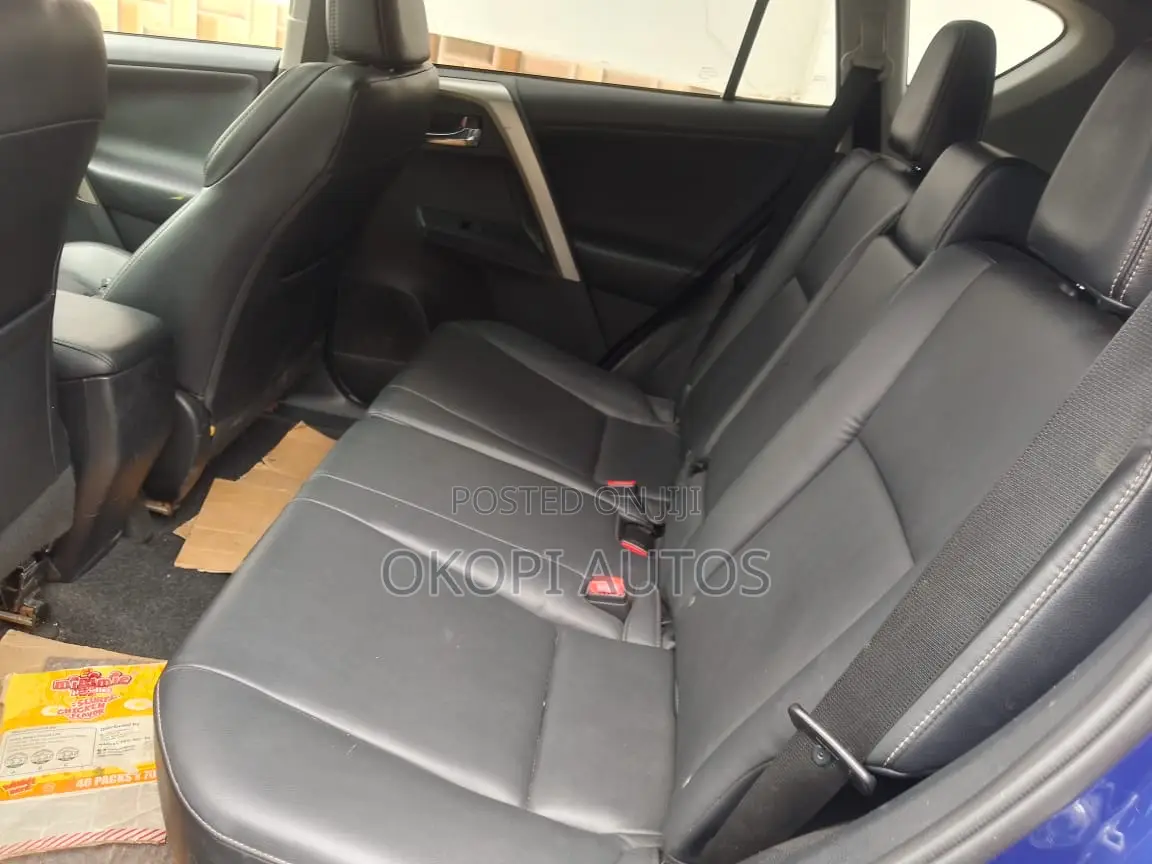 Toyota RAV4 2014 Blue