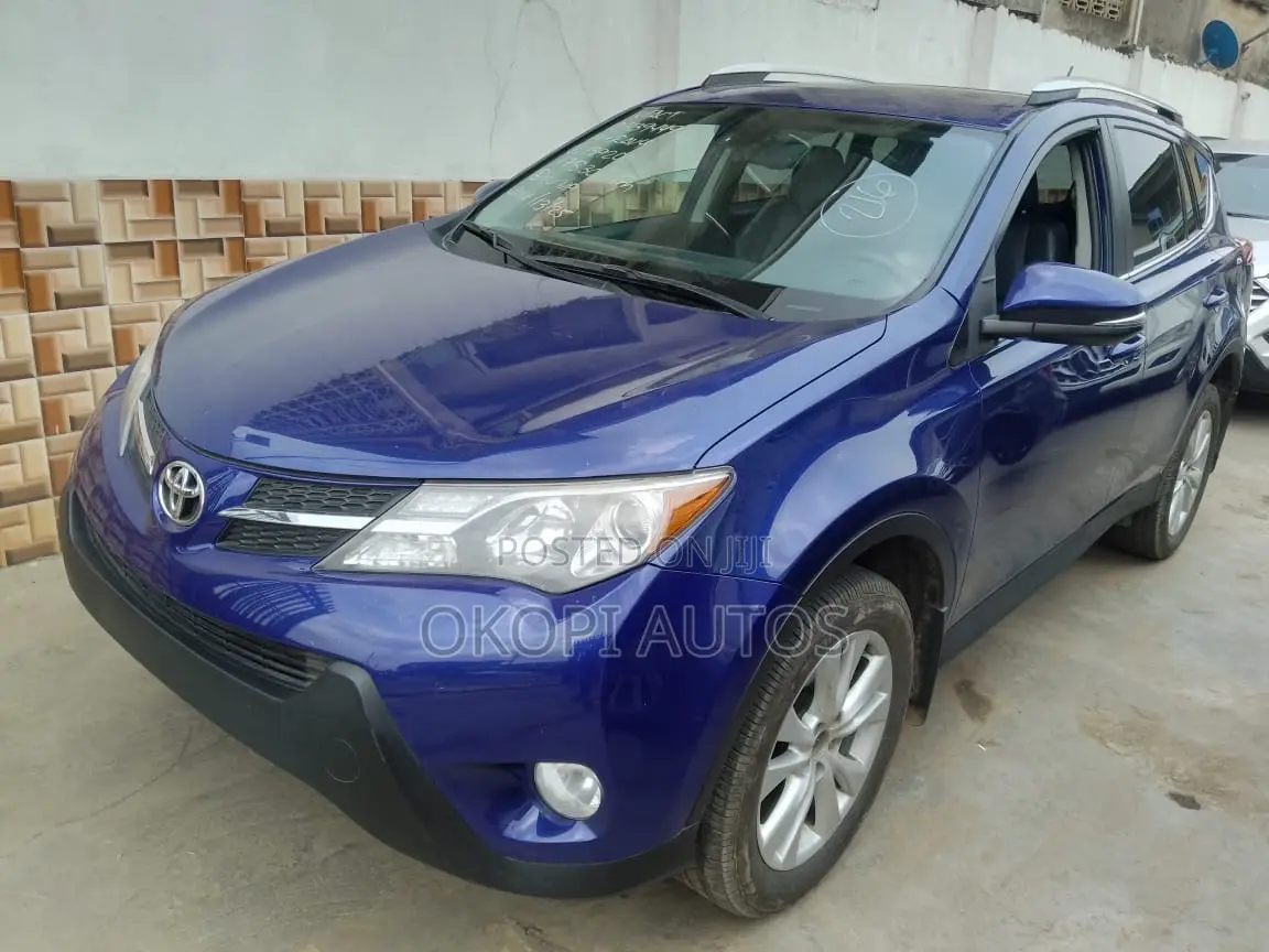 Toyota RAV4 2014 Blue