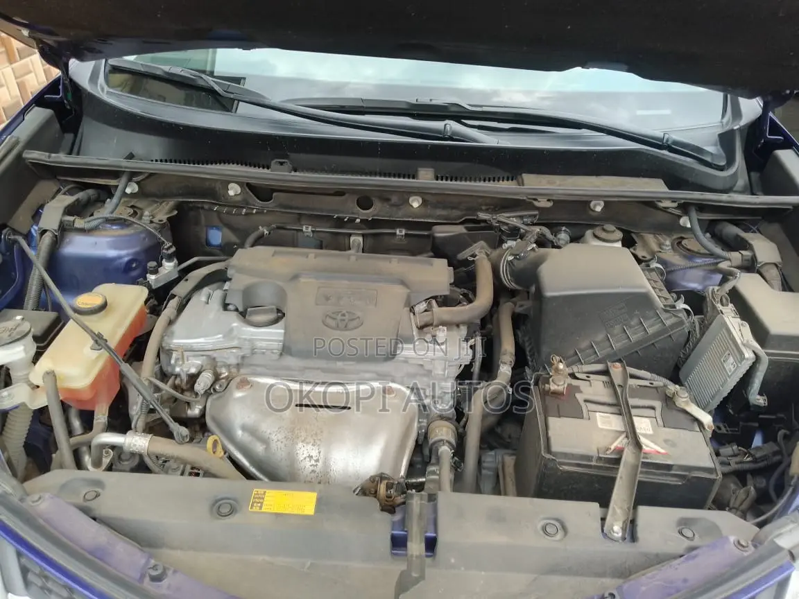 Toyota RAV4 2014 Blue