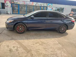 Toyota Camry 2017 Blue