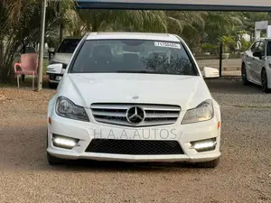 Mercedes-Benz C300 Sport 4Matic Sedan AWD (3.5L 6cyl 7A) 2014 White